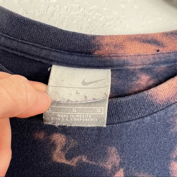 Nike Navy Blue Tye Dye T-Shirt Embroidered Swoosh Distressed Size Large Vintage - Picture 9 of 14